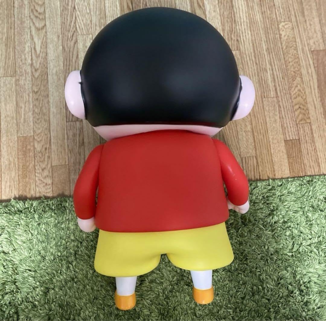 Amazon.co.jp: しんちゃん 等身大フィギュア : おもちゃ